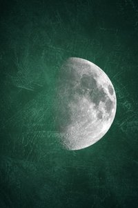 Strukturierter kosmischer Mond