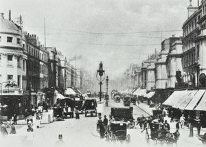 252-260 Regent Street, Westminster LB: Blick nach Norden zu Oxford Circus, 1890 von English Photographer