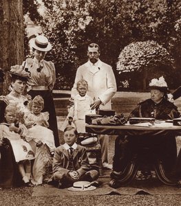 Im Osborne House, Isle of Wight, mit Königin Victoria von English Photographer