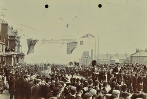 Blackwall Tunnel: Zeremonie zur Eröffnung des Tunnels durch den Prinzen von Wales, später König Edward VII., und Prinzessin Alexandra, 1897 von English Photographer