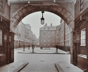Bourne Estate: Kirkeby Buildings, London