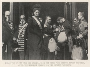 Abreise des Zaren und der Zarin von der Peter-Paul-Kirche, Newski-Prospekt, nach dem Gedenkgottesdienst für die Kaiserin Friedrich von English Photographer