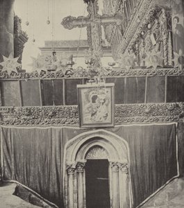 Eingang zur Grotte in der Geburtskirche, in der Nähe, wo Boas und Ruth sich trafen von English Photographer