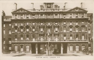 Euston Hotel, London von English Photographer