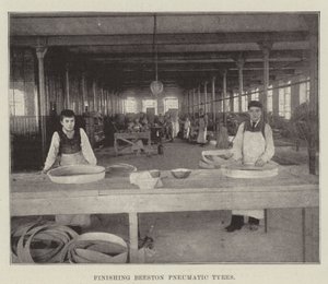 Fertigstellung von Beeston-Pneumatikreifen von English Photographer