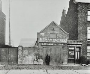 High Street, North Woolwich; später Pier Road, 1899 von English Photographer