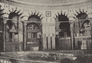 Inneres der Omar-Moschee, stehend über dem Felsen, wo Abraham gedacht wird, geopfert zu haben