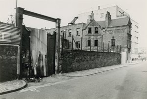 Jack the Ripper: Durward Street von English Photographer