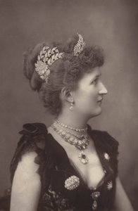 Lady Carew von English Photographer