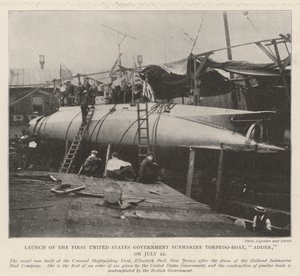 Stapellauf des ersten U-Boot-Torpedoboots der US-Regierung, Adder, am 22. Juli von English Photographer