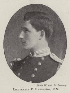 Leutnant F Henderson, RN von English Photographer
