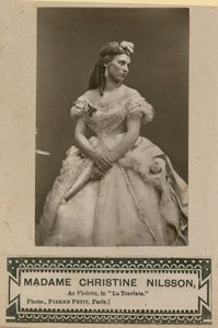 Madame Christine Nilsson als Violetta in La Traviata von English Photographer