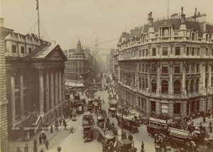 Mansion House, Queen Victoria Street und Cheapside, London von English Photographer