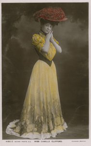 Miss Camille Clifford von English Photographer