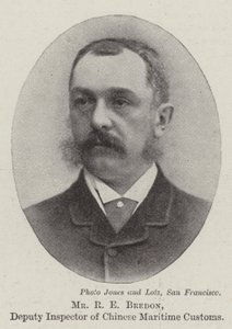 Mr R E Bredon, stellvertretender Inspektor der chinesischen Zollbehörden von English Photographer