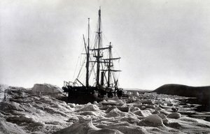 Nordpol: „Alert“ eingeklemmt in der Nähe von Kap Beechey, Robeson-Kanal - in „Narrative of a voyage to the Polar See during 1875-76“, G.S. Nares, ed. London