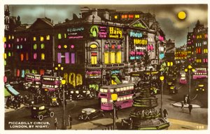 Piccadilly Circus, London, bei Nacht von English Photographer