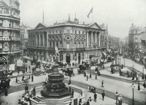 Piccadilly Circus, mit dem Shaftesbury Memorial Fountain und dem London Pavilion von English Photographer
