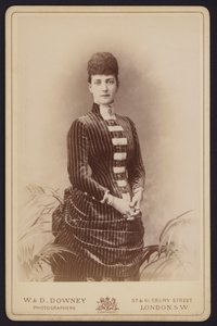 Porträt, Alexandra von Dänemark, verheiratet mit Prinz Albert Edward, später König Edward VII von English Photographer