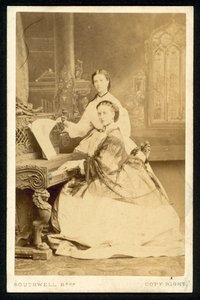 Prinzessin Alexandra und Prinzessin Dagmar von English Photographer