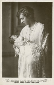 Prinzessin Mary, Viscountess Lascelles, mit ihrem ältesten Sohn George von English Photographer