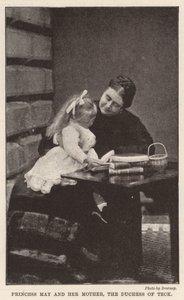 Prinzessin May und ihre Mutter, die Herzogin von Teck von English Photographer