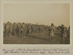Überreste 4. Bn. Das Worcestershire Regiment (29. Division) nach der „CAMBRAI“-Schlacht, November 1917, Rückkehr zur Ruhe von English Photographer