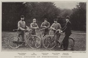 Königliche Radfahrer in Fredensborg, Dänemark von English Photographer