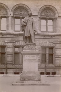 Statue von Henry Irving von English Photographer