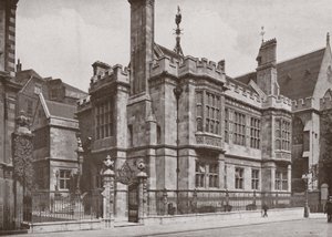 Astor Estate Office, Victoria Embankment von English Photographer