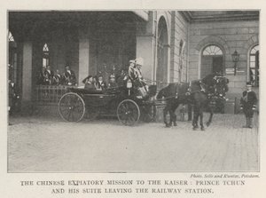 Die chinesische Sühne-Mission zum Kaiser, Prinz Tchun und sein Gefolge verlassen den Bahnhof von English Photographer