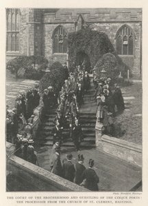 Der Hof der Bruderschaft und Guestling der Cinque Ports, die Prozession von der Kirche St. Clement, Hastings von English Photographer