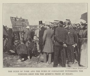 Der Herzog von York und der Herzog von Connaught beobachten den Gewinnschuss für den Queens-Preis in Bisley von English Photographer