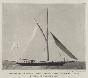 Die Yacht des deutschen Kaisers Meteor, jetzt als Yawl geriggt, gewinnt den Queen