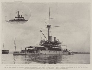 Die Unsichtbarkeit von Kriegsschiffen, HMS Devastation in der neuen grauen Farbe im Vergleich zum früheren schwarz gestrichenen Rumpf von English Photographer