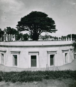Die Libanon-Katakombe, Highgate Cemetery von English Photographer