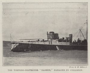 Der Torpedo-Zerstörer Dasher, beschädigt bei einer Kollision von English Photographer