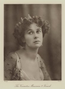 Die Viscountess Massereene und Ferrard (s/w Foto)