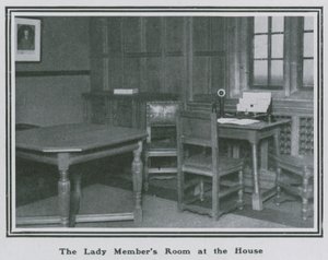 Der Raum für weibliche Mitglieder im Unterhaus von English Photographer