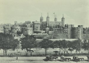 Tower of London, Tower Hill, 1890 von English Photographer