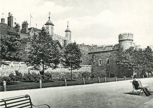 Tower of London vom Kai von English Photographer