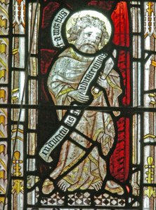 Ein Nordfenster mit der Darstellung des Hl. Bartholomäus