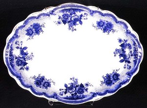 Albertoli-Muster Staffordshire-Teller, ca. 1860 (Keramik) von English School