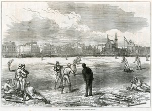 Amerikaner spielen Baseball auf dem Princes Grounds von English School
