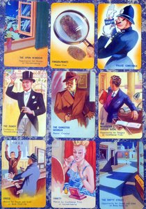 Karten für ein englisches Familien-Mordmysterium-Kartenspiel I Commit, um 1930