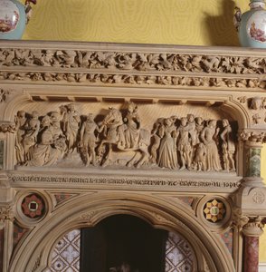 Geschnitzter Kamin im Salon, der zeigt, wie Elisabeth I. 1591 vom Earl of Hereford begrüßt wird, 16. Jahrhundert