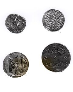Münzen von Cunobelinus oder Cymbeline (gest. 43 n. Chr.), Offa, König von Mercia (757-96 n. Chr.) und Alfred (871-99 n. Chr.) und Edward der Ältere (871-924 n. Chr.) von English School