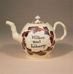 Creamware-Teekanne, Cockpit Hill, Derby, um 1763 von English School