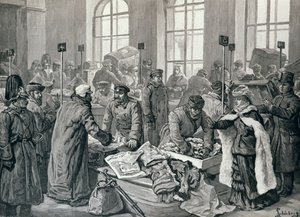 Zollbeamte untersuchen das Gepäck der Passagiere aus Deutschland in Wirballen an der russischen Grenze, aus 
