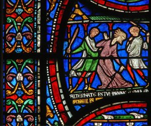 Detail aus dem Wunderfenster, das die Geschichte von Matilda von Köln darstellt